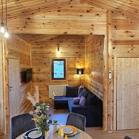 Fromelennes Chalet Istres Des Ardennes מראה חיצוני תמונה