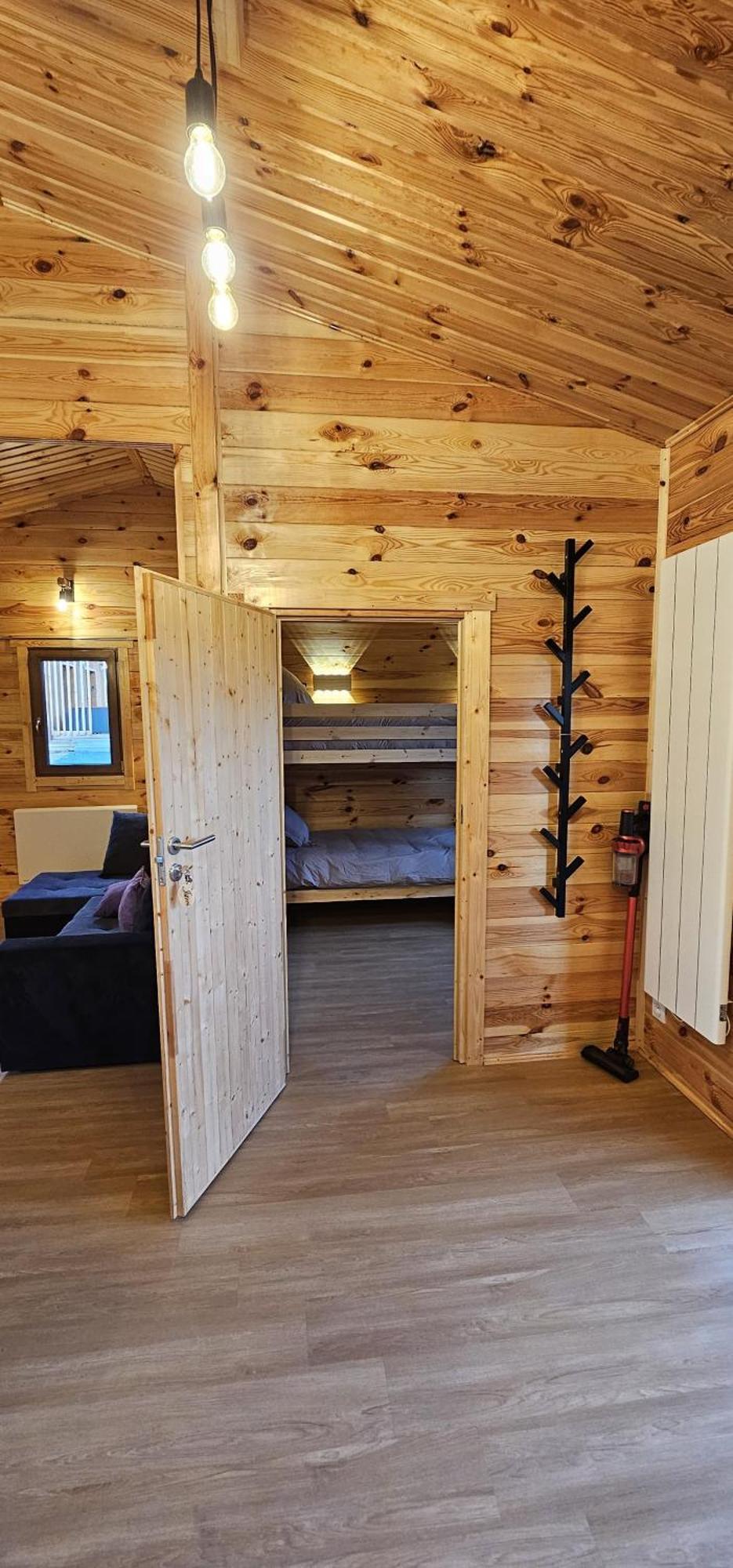 Fromelennes Chalet Istres Des Ardennes מראה חיצוני תמונה